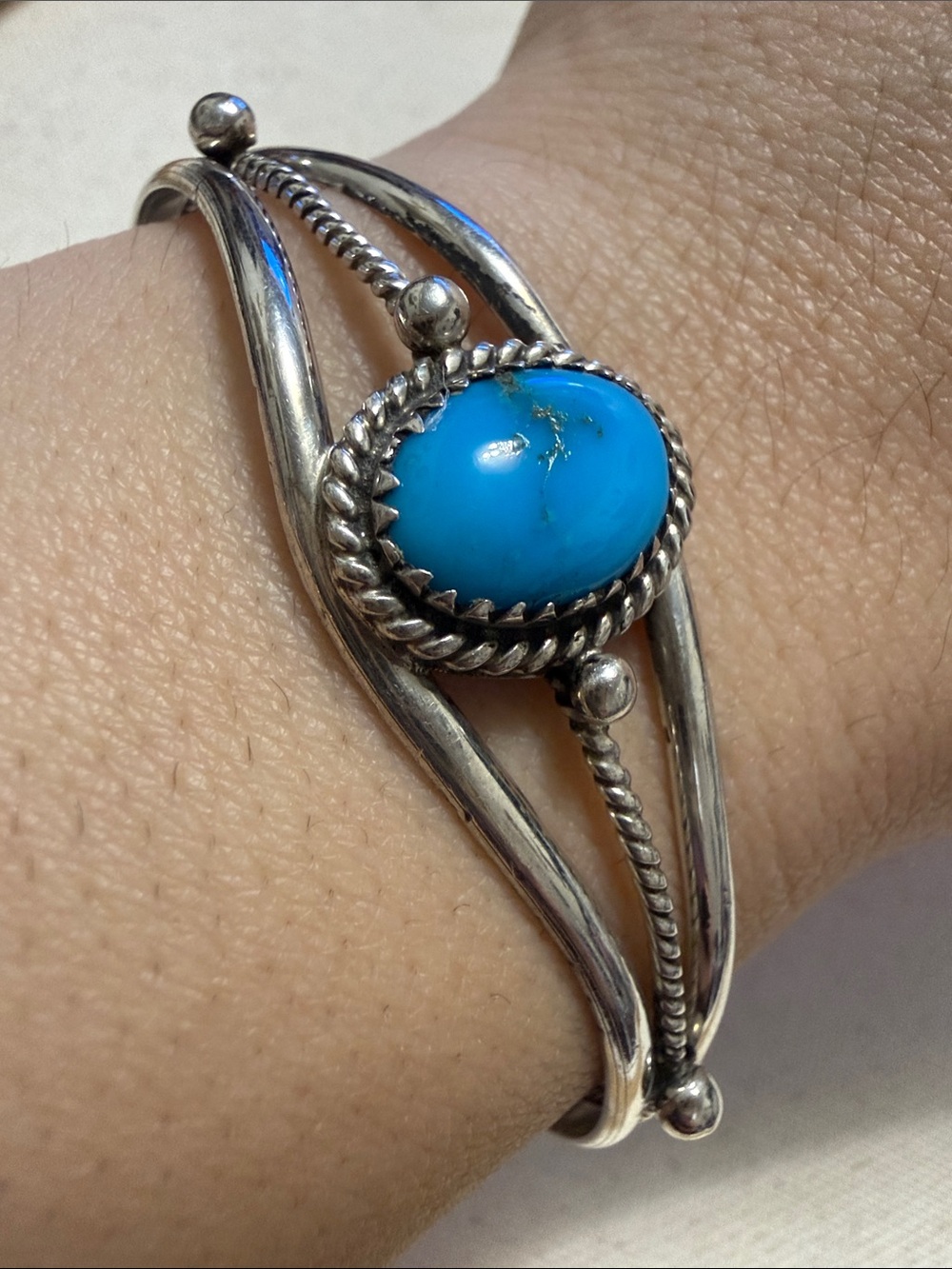 Stunning Sterling Silver Turquoise Cuff Bracelet